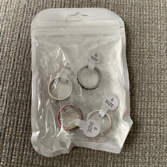 NWT 4 PCS Spinner Rings - 6MM Stainless Steel Fidget Rings for Anxiety - Picture 3 of 3